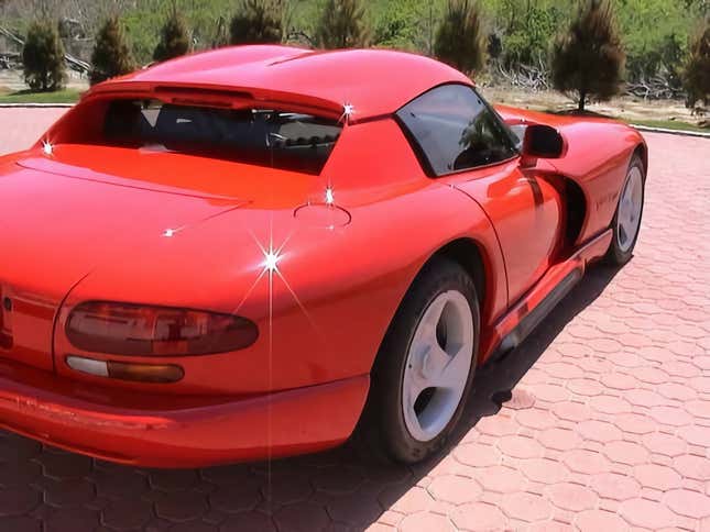 Image for article titled At $42,000, Is This 1992 Dodge Viper RT/10 an 'Asp'-irational Deal?