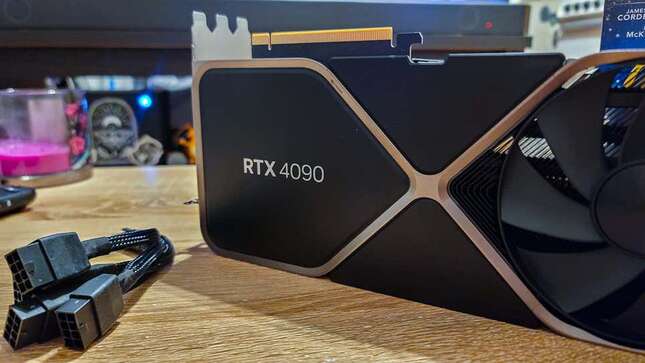 La GeForce RTX4090 es un monstruo capaz de ejecutar <i>Overwatch 2</i> a 8K y 520FPS