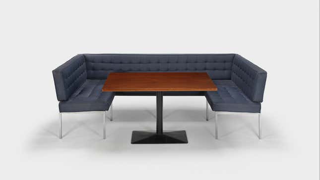 Image for article titled Photos: The most iconic midcentury modern dining room in the US is being auctioned off, piece by beautiful piece