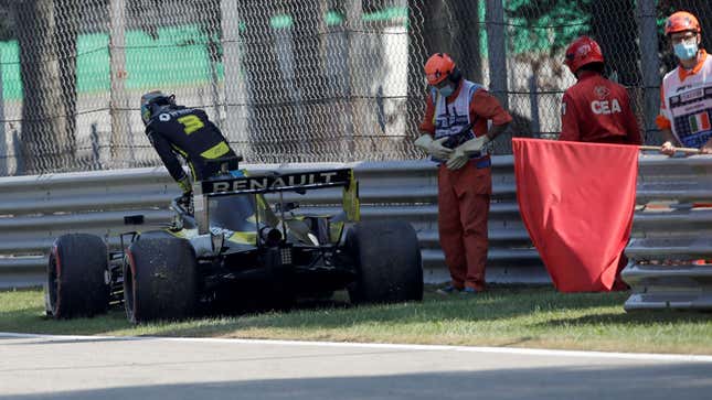 Image for article titled Let This Video Explain How F1&#39;s Electronic Marshaling System Works