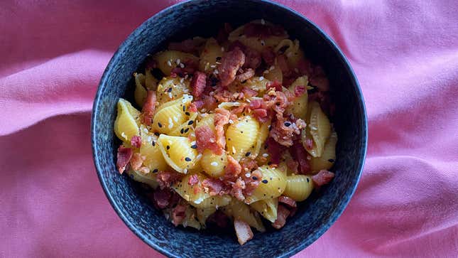Image for article titled This Comforting Breakfast Pasta Comes Together in 15 Minutes