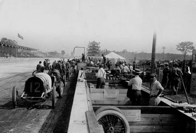 The pit lane during the 1911 Indianapolis 500
