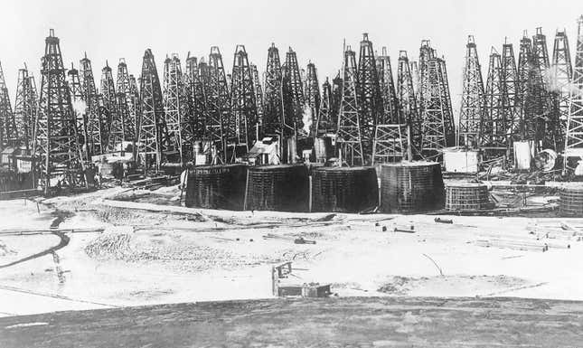 Spindletop Field near Beaumont, Texas, 1901.