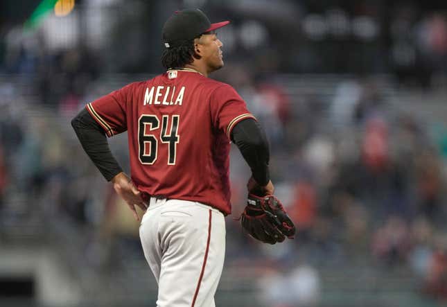 Diamondbacks match MLB record with 22nd straight road loss