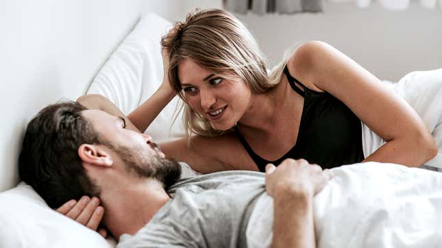 Image for article titled Signs Your Partner Is Not Sexually Satisfied