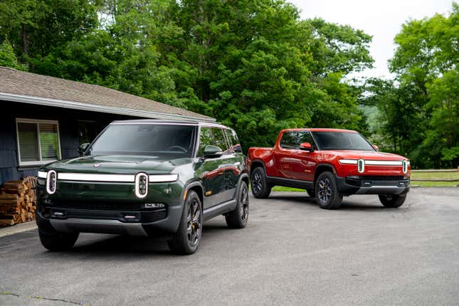 Image for article titled The 2022 Rivian R1S Is the Rightful Heir to the Land Cruiser Throne