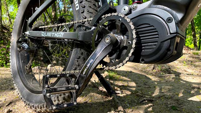 A photo of the pedals and motor on the Jeep e-bike. 