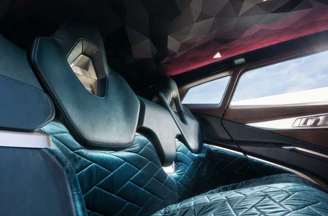Image for article titled BMW's Concept XM Will Be The First Electrified And Most Powerful M Car Ever