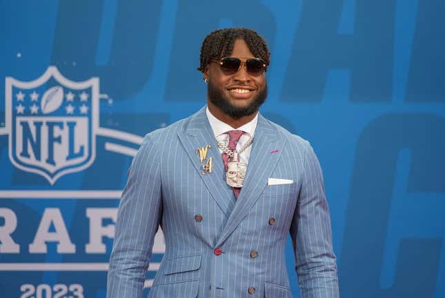 Apr 27, 2023; Kansas City, MO, USA; Alabama linebacker Will Anderson Jr. walks the NFL Draft Red Carpet before the first round of the 2023 NFL Draft at Union Station.