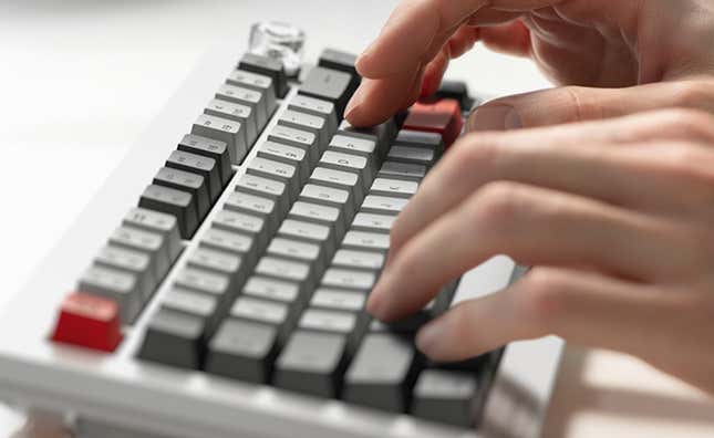 Imagen para el artículo titulado El próximo producto de OnePlus es... un teclado mecánico