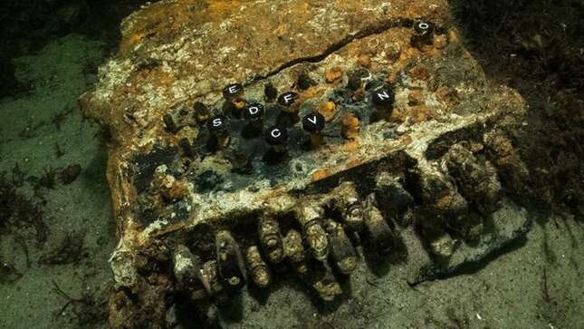 Descubren una legendaria máquina Enigma nazi sumergida en el mar Báltico