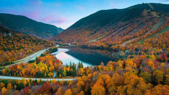 Image for article titled 10 of the Most Stunning Places to See Fall Foliage in the US