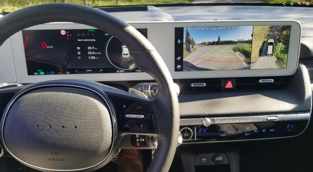 Image for article titled I Drove The 800-Volt Hyundai Ioniq 5, The First Car On The 'Revolutionary' E-GMP Platform. It's Fantastic