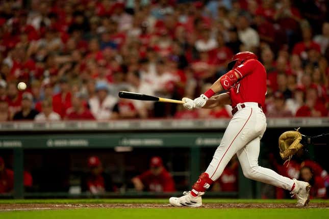 Cincinnati Reds first baseman Spencer Steer (7) hits a base hit in the second inning of the MLB baseball game between the Cincinnati Reds and San Francisco Giants at Great American Ball Park in Cincinnati on Tuesday, July 18, 2023.