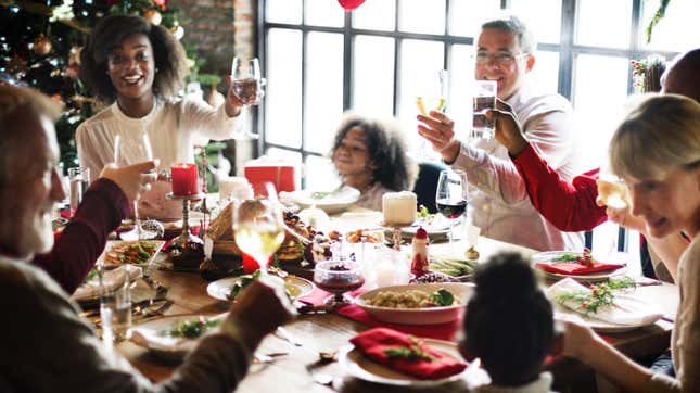 Image for article titled How to Host Your In-Laws Without Losing Your Goddamn Mind