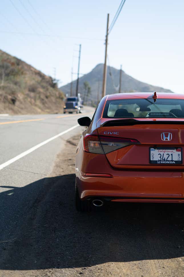 Image for article titled The 2022 Honda Civic Si: A Good Compromise Leaves Everyone Happy