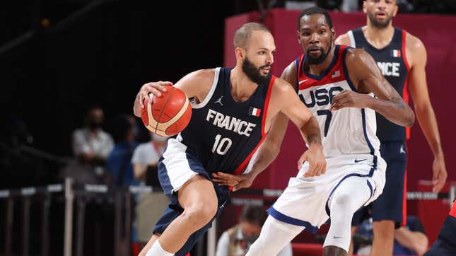 Evan Fournier says Kevin Durant needs a barber.