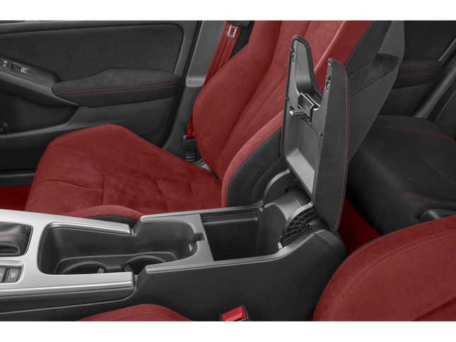 Honda Civic Type R / Manual 2023. Center Storage Console