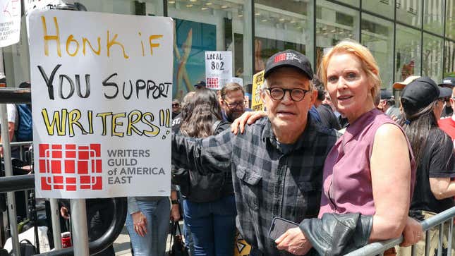 Al Franken and Cynthia Nixon at Writers' Strike Rally