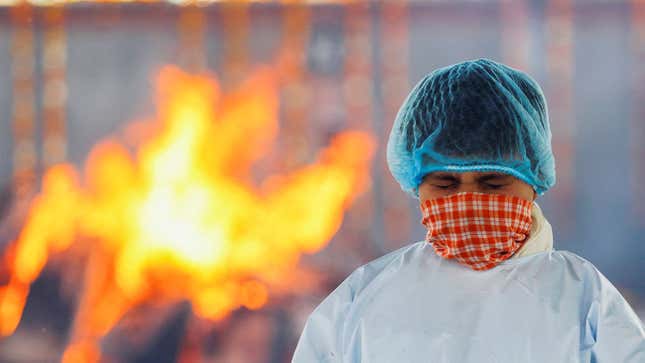 Image for article titled Daily Brief:インド感染封じ込めに総力戦