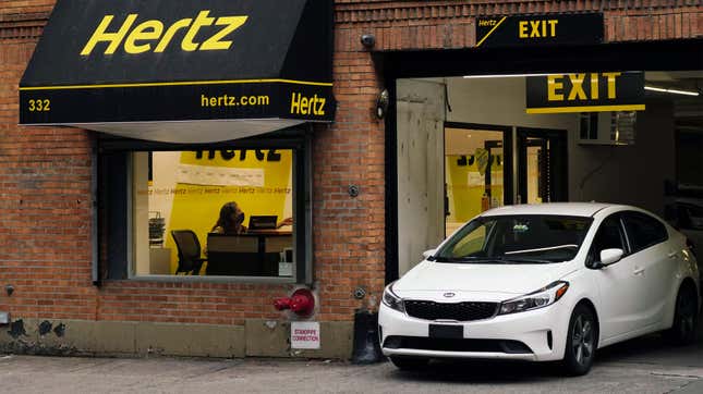 Image for article titled Hertz Is Back From The Near-Dead And Buying 100,000 Teslas