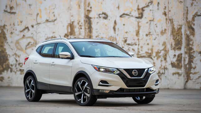 Image for article titled Confirmed Dead: Nissan Rogue Sport