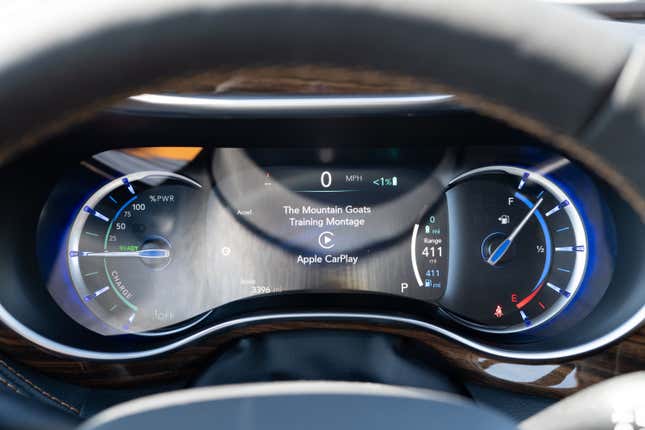 Image for article titled 1,000 Miles In a Chrysler Pacifica Taught Me Minivan Supremacy