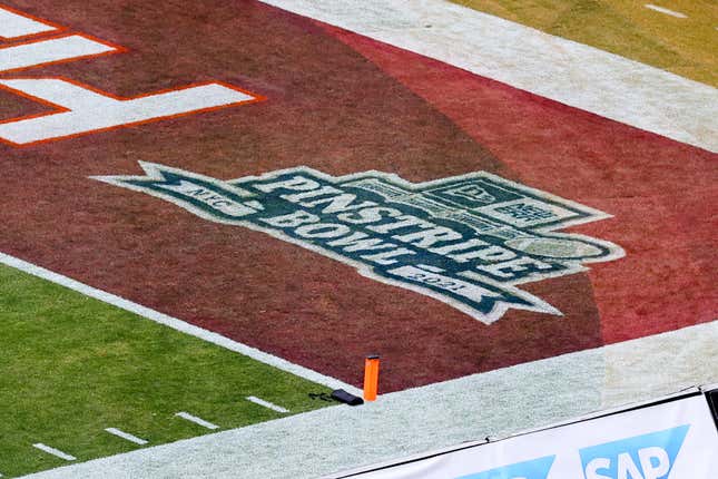 Image for article titled Bowl games are now more like the preseason than the postseason