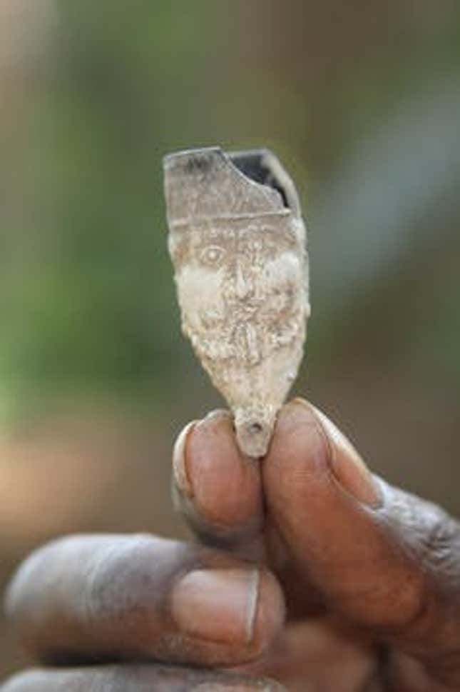 A European clay smoking pipe has been found at The Castle.