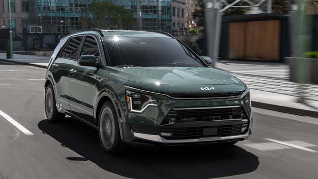 Image for article titled This Is The 2023 Kia Niro's True Face And Everyone Needs To Know