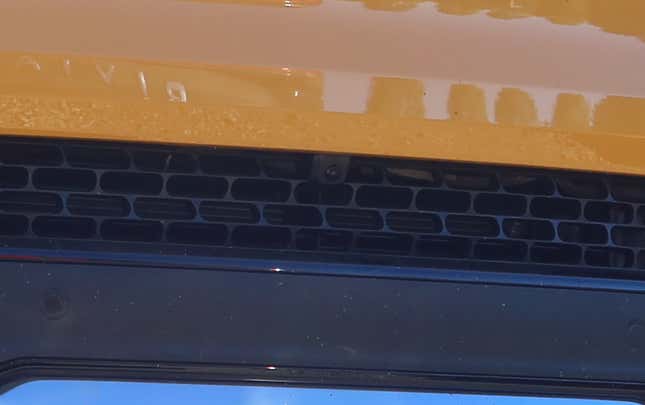 Image for article titled Your Guide To The 2022 Rivian R1T Electric Pickup's Incredible Gadgets