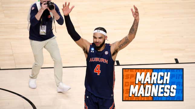 Auburn forward Johni Broome celebrates after the Tigers win over Iowa in the first round of the NCAA Tournament
