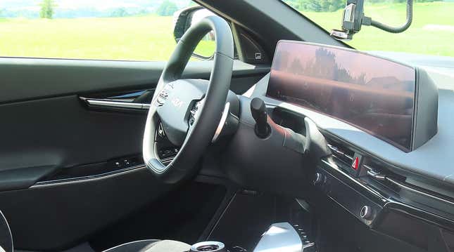 Image for article titled I Drove A Preproduction Kia EV6, The First Electric Kia Built On The 'Revolutionary' E-GMP Platform. Here's What I Thought