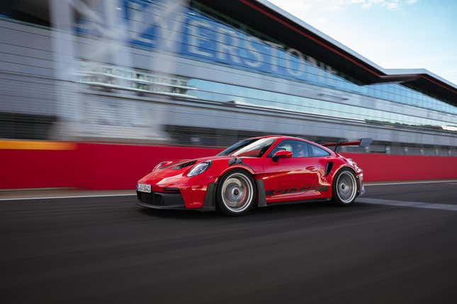 Image for article titled Every Ridiculous High-Tech Feature on the 2023 Porsche 911 GT3 RS