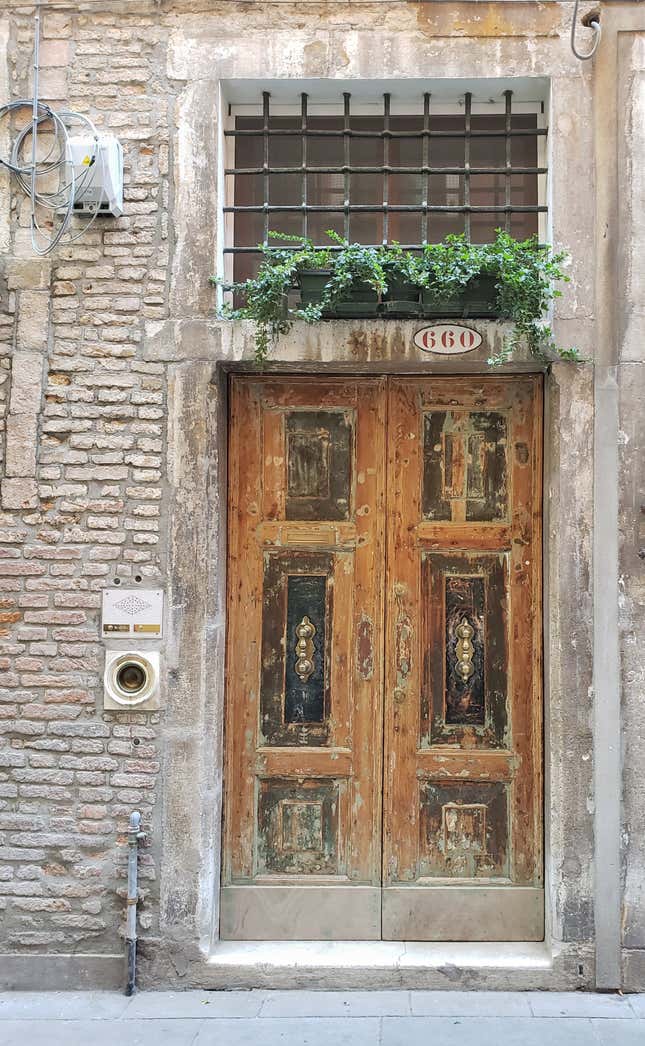 Image for article titled You’ve seen Venice’s gondolas. But have you seen its doors?