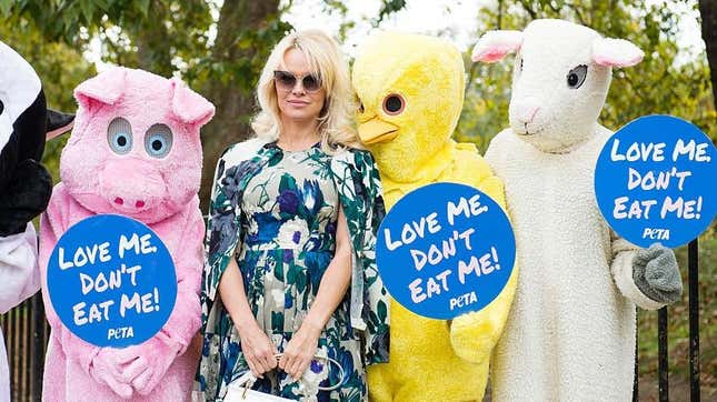 Pamela Anderson joins PETA to promote vegan food at Marble Arch in London, 2016