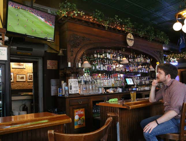 Image for article titled Report: It Unclear If Bar Patron Soccer Fan Or Just Waiting For Someone