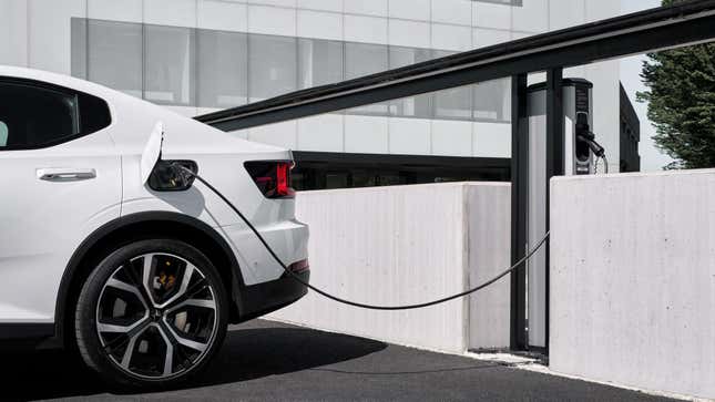 Image for article titled Google Searches For Electric Cars Are Breaking Records In The U.S.