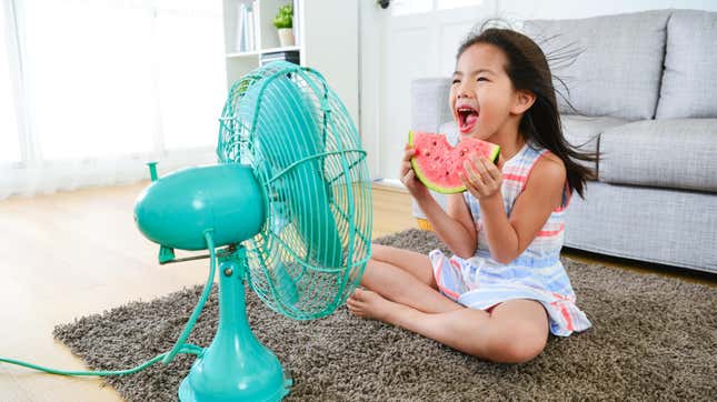 Image for article titled 12 Ways to Stay Cool Without Air Conditioning