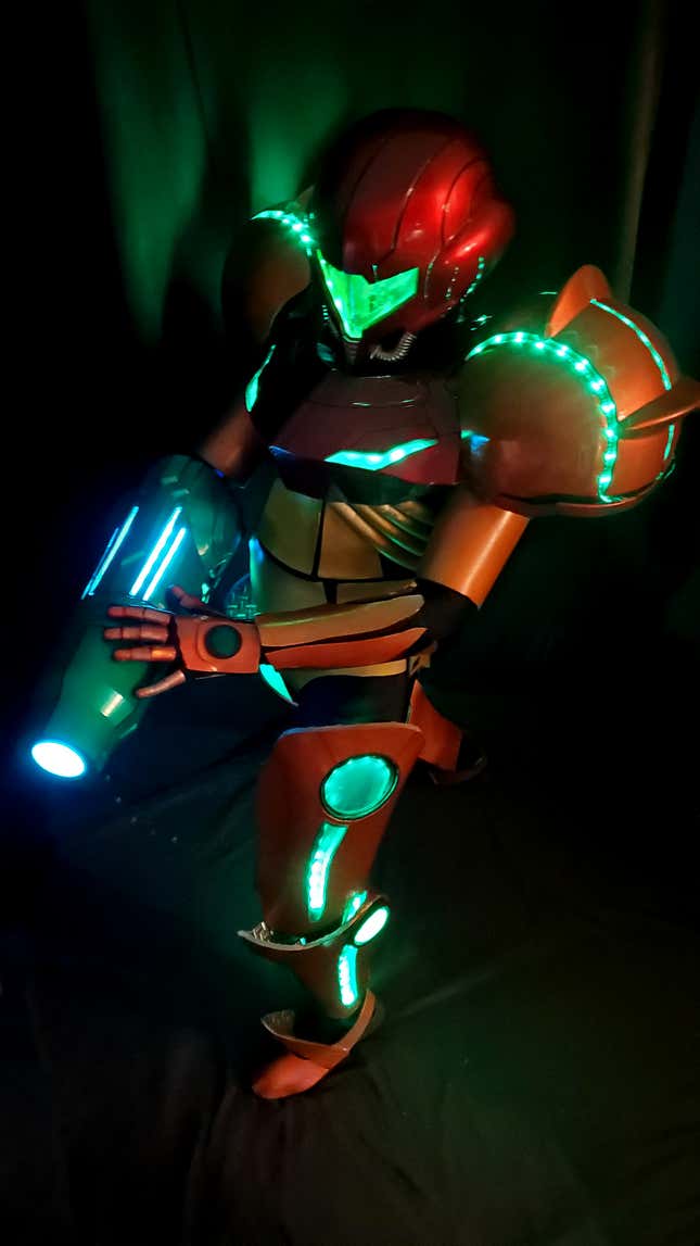 Image for article titled Metroid Cosplay For The Ages
