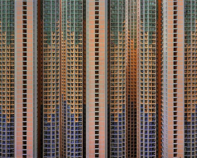 Michael Wolf, Architecture of Density #91, Hong Kong, 2006. Blue Lotus Gallery.
