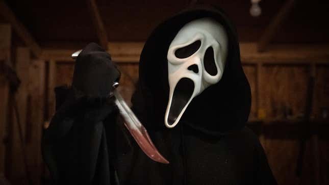 Image for article titled A new generation takes a stab at Scream in the first sequel without Wes Craven