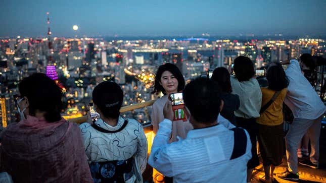 Imagen para el artículo titulado Japón reabrirá completamente a los turistas a pesar de los casos récord de covid-19 en agosto