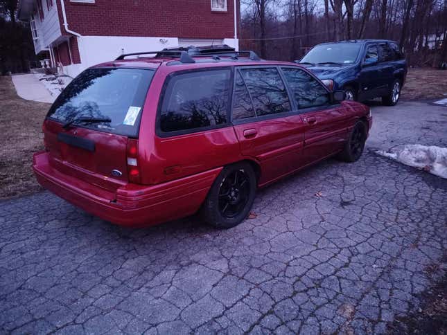 Image for article titled At $3,500, Is This 1994 Ford Escort GT Wagon A Hauler For Hoonage?