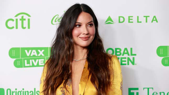 Image for article titled John Mulaney Is Apparently Dating Olivia Munn, Who He Met At Church