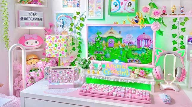 Another look at Teny's bright pink gaming computer.