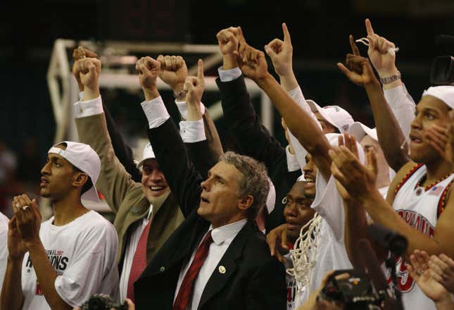 Image for article titled B1G Disappointment: The teams that have won national titles since the Big Ten last cut down the nets