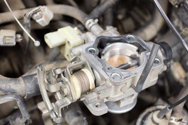 Image for article titled How Electronic Fuel Injection Works