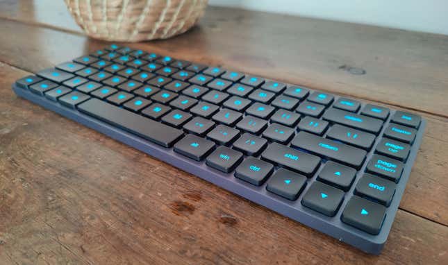 Imagen para el artículo titulado El Vissles LP85 es el teclado mecánico Apple Magic Keyboard que estabas esperando