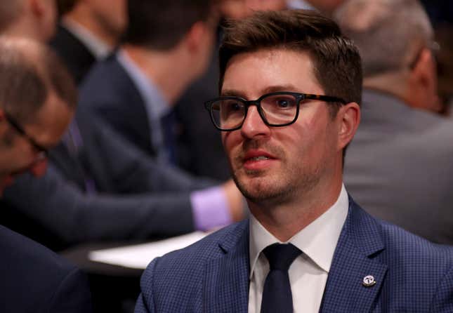 If Penguins Gm Kyle Dubas Is Going To Go Down, It'S Going To Be With The  Most Flames Possible
